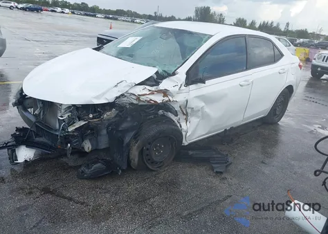 2017 Toyota Corolla Le z USA, uszkodzony, nr VIN 5YFBURHE3HP735607